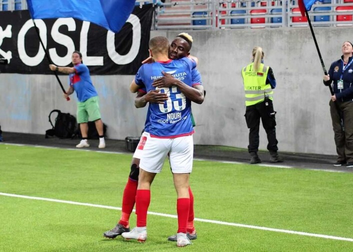 Nouri og Johnsen feirer. VIF klinket til med 3-2 over Start. Foto: André Kjernsli Nouri og Johnsen feirer. VIF klinket til med 3-2 over Start. Foto: André Kjernsli
