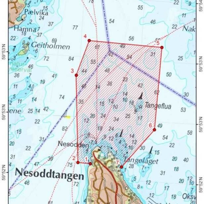 Fredningsområdet for hummer nord for Nesoddtangen er omlagt to kvadratkilometer stort. Mandag ble en ulovlig teine beslaglagt av politiet. Fredningsområdet for hummer nord for Nesoddtangen er omlagt to kvadratkilometer stort. Mandag ble en ulovlig teine beslaglagt av politiet.