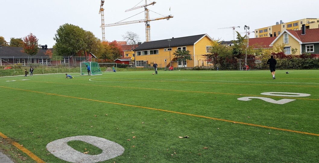 Entreprenør Thorstein Skjaker er dømt til åtte måneders fengsel for å ha overfakturet Oslo kommune for millioner i forbindelse med bygging og rehabilitering av kunstgressbaner. Illustrasjonsfoto: Christian Boger Entreprenør Thorstein Skjaker er dømt til åtte måneders fengsel for å ha overfakturet Oslo kommune for millioner i forbindelse med bygging og rehabilitering av kunstgressbaner. Illustrasjonsfoto: Christian Boger