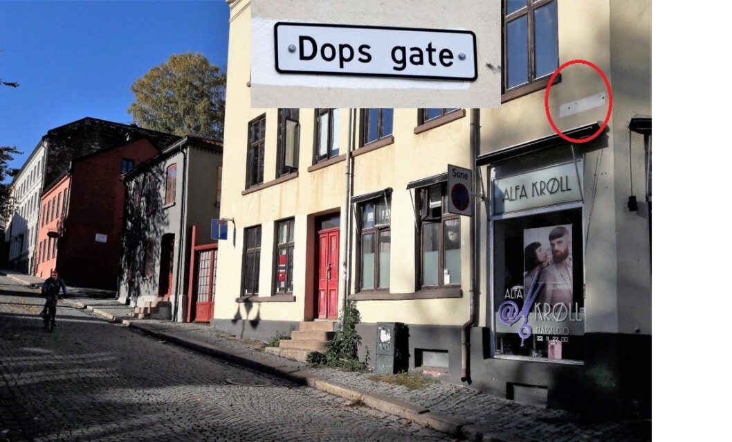 Over denne frisørsalongen skulle skiltet til Dops gate hengt. Foto: Anders Høilund Over denne frisørsalongen skulle skiltet til Dops gate hengt. Foto: Anders Høilund