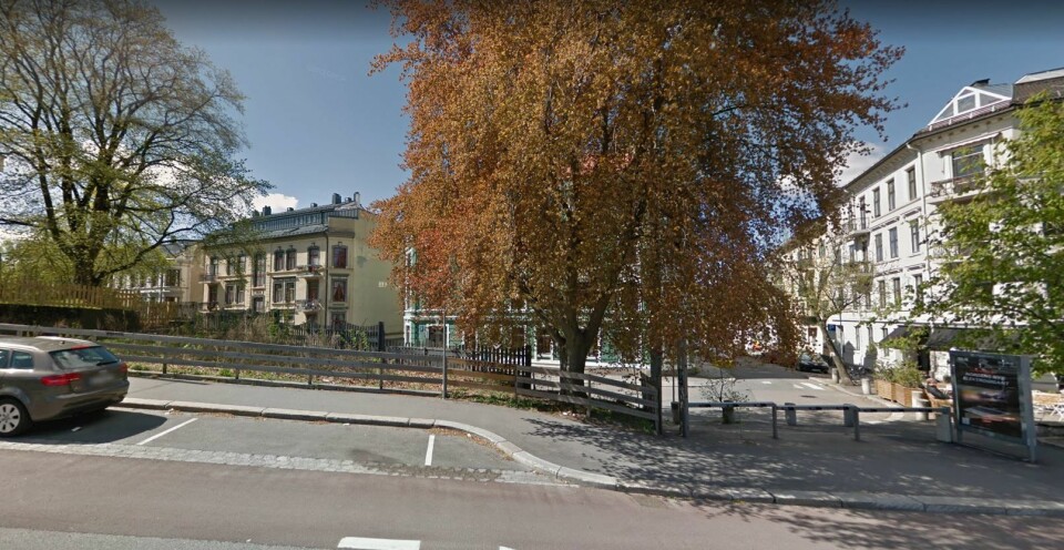 Her ligger tomta i trekanten mellom Ullevålsveien og Sofies gate, som nå er gjort om til et fellesområde. Foto: Google maps