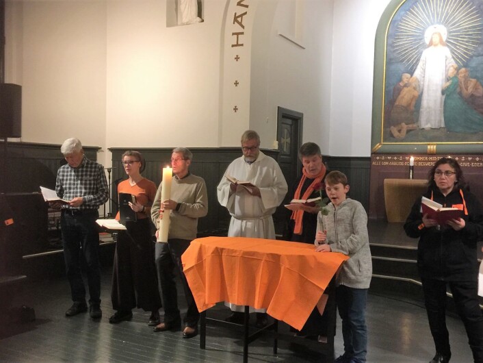 «Mindre alene sammen» er slagordet til årets TV-aksjon som går av stabelen denne uken. Pengene går i år til nettopp Kirkens Bymisjon. Foto: Kjersti Opstad «Mindre alene sammen» er slagordet til årets TV-aksjon som går av stabelen denne uken. Pengene går i år til nettopp Kirkens Bymisjon. Foto: Kjersti Opstad