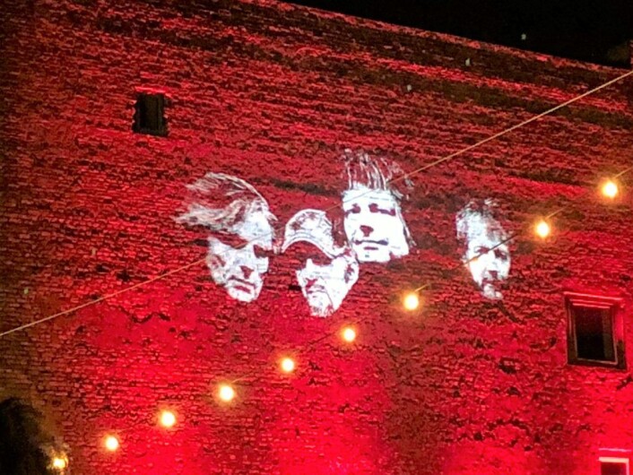Dum Dum Boys har laget en ny skive. Fredag spilte de den fra første til siste riff. Foto: Randi Færevik Dum Dum Boys har laget en ny skive. Fredag spilte de den fra første til siste riff. Foto: Randi Færevik