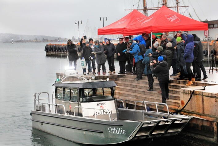 Årlig plukker brukerne av Frelsesarmeens tiltak Jobben opp et tosifret antall tonn søppel fra skjærgården i indre Oslofjord. Nå skal Jobben bruke nye Othilie på 32 fot med toppfart på 35 knop. Foto: May B. Langhelle/Frelsesarmeen Årlig plukker brukerne av Frelsesarmeens tiltak Jobben opp et tosifret antall tonn søppel fra skjærgården i indre Oslofjord. Nå skal Jobben bruke nye Othilie på 32 fot med toppfart på 35 knop. Foto: May B. Langhelle/Frelsesarmeen