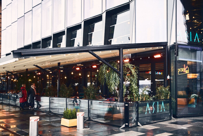 ASIA er den første restauranten du går forbi når du går utover Aker Brygge. Foto: Kristin Svanæs-Soot ASIA er den første restauranten du går forbi når du går utover Aker Brygge. Foto: Kristin Svanæs-Soot