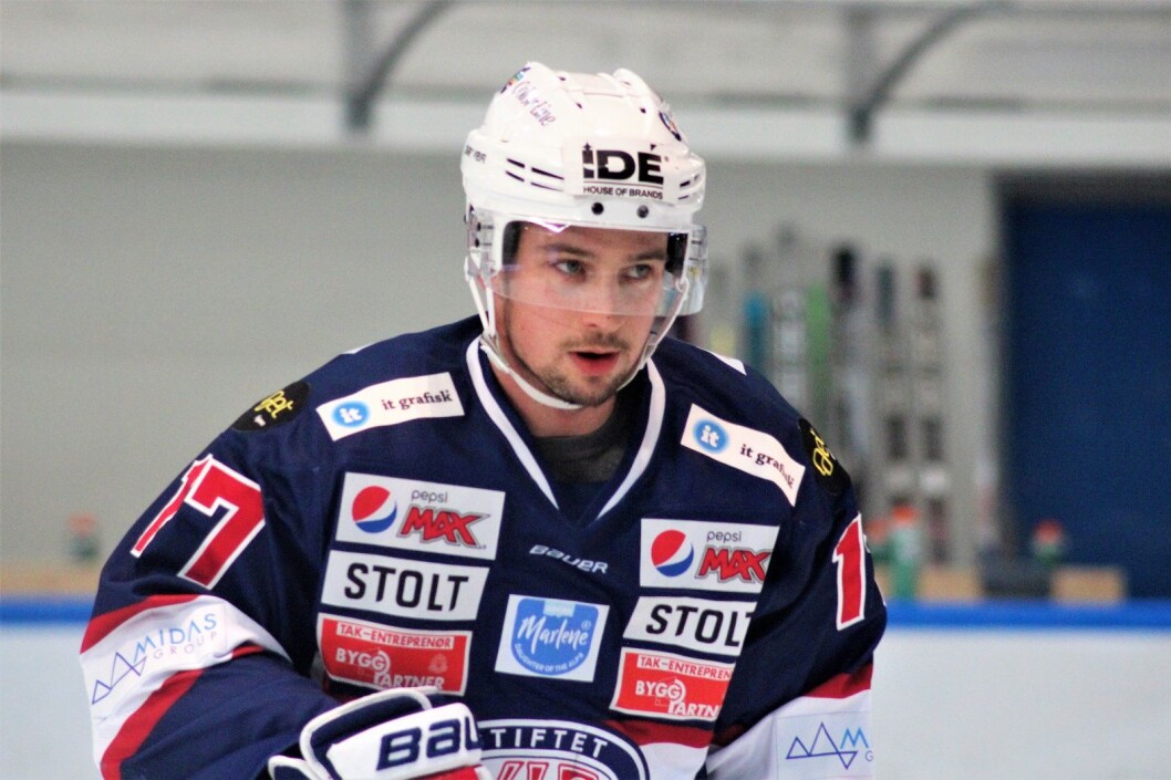 Stefan Espeland satt den avgjørende straffen i mål og ble også VIFs bestemann i kveld. Foto: André Kjernsli Stefan Espeland satt den avgjørende straffen i mål og ble også VIFs bestemann i kveld. Foto: André Kjernsli