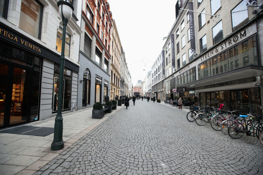 I Nedre Slottsgate i Oslo er det ingen biler å se. Foto: Lise Åserud / NTB scanpix I Nedre Slottsgate i Oslo er det ingen biler å se. Foto: Lise Åserud / NTB scanpix