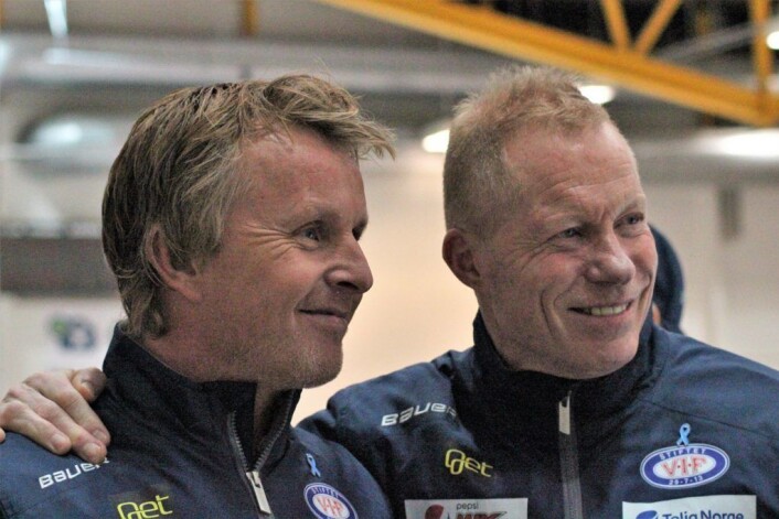 Espen "Shampo" Knudsen og Roy Johansen har hat mye å smile over så langt i sesongen. Men mot Oilers ble det nederlag. Foto: André Kjernsli Espen "Shampo" Knudsen og Roy Johansen har hat mye å smile over så langt i sesongen. Men mot Oilers ble det nederlag. Foto: André Kjernsli