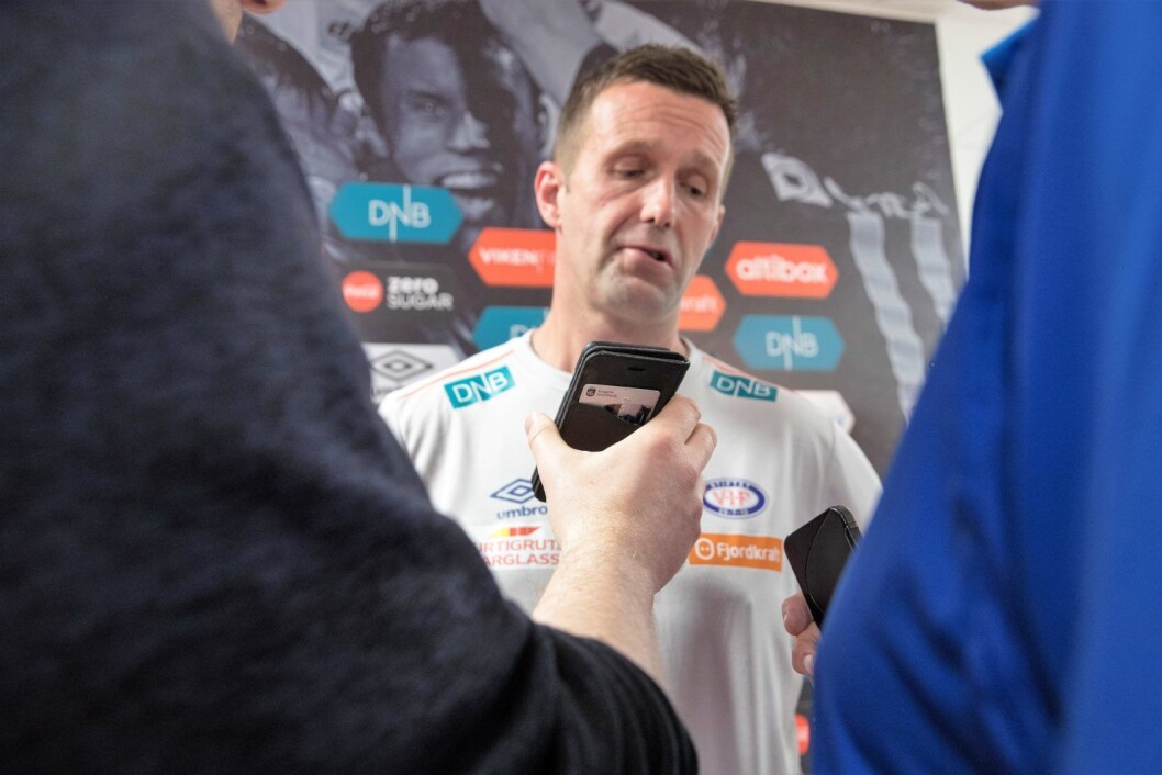 Sjetteplassen til tross har Vålerenga-trener Ronny Deila måttet svare på mange kritiske spørsmål fra presse og supportere denne sesongen.
Foto: Terje Pedersen / NTB scanpix Sjetteplassen til tross har Vålerenga-trener Ronny Deila måttet svare på mange kritiske spørsmål fra presse og supportere denne sesongen.
Foto: Terje Pedersen / NTB scanpix