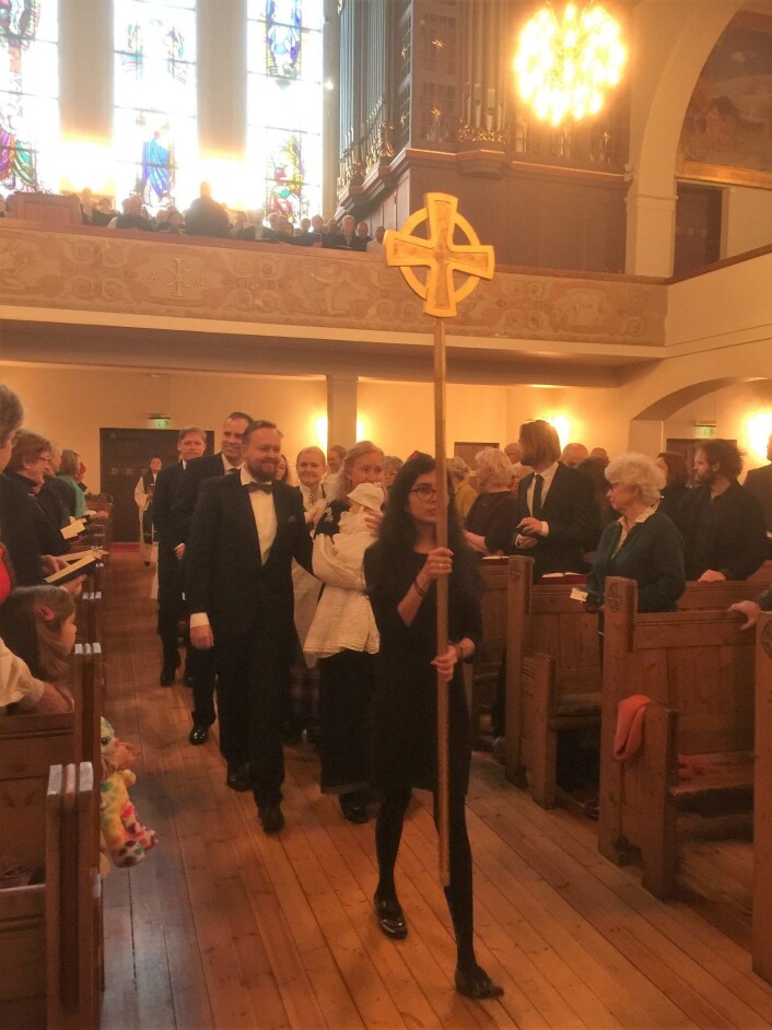 Dåpsbarna bæres frem i Frogner kirke. Foto: Kjersti Opstad Dåpsbarna bæres frem i Frogner kirke. Foto: Kjersti Opstad