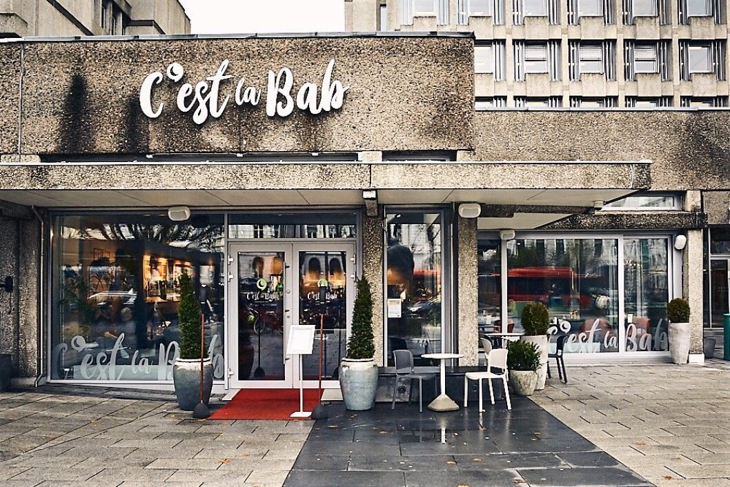 C´est la bab serverer kebab med inspirasjon fra alle verdens hjørner. Foto: Kristin Svanæs-Soot C´est la bab serverer kebab med inspirasjon fra alle verdens hjørner. Foto: Kristin Svanæs-Soot