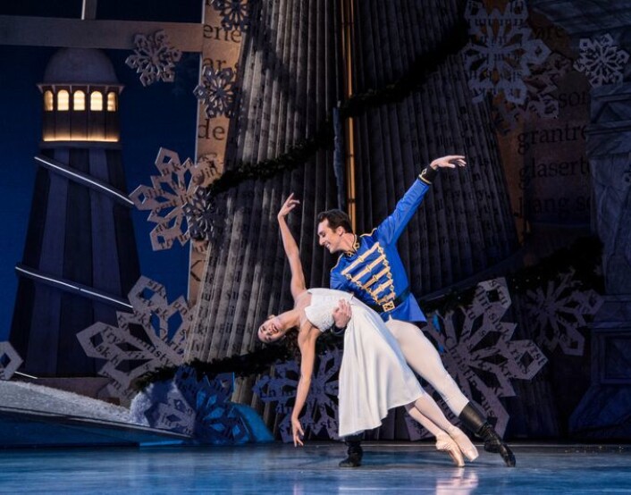 I 2016 ble Nøtteknekkeren "fornyet". Foto: Den norske ballett og opera. I 2016 ble Nøtteknekkeren "fornyet". Foto: Den norske ballett og opera.