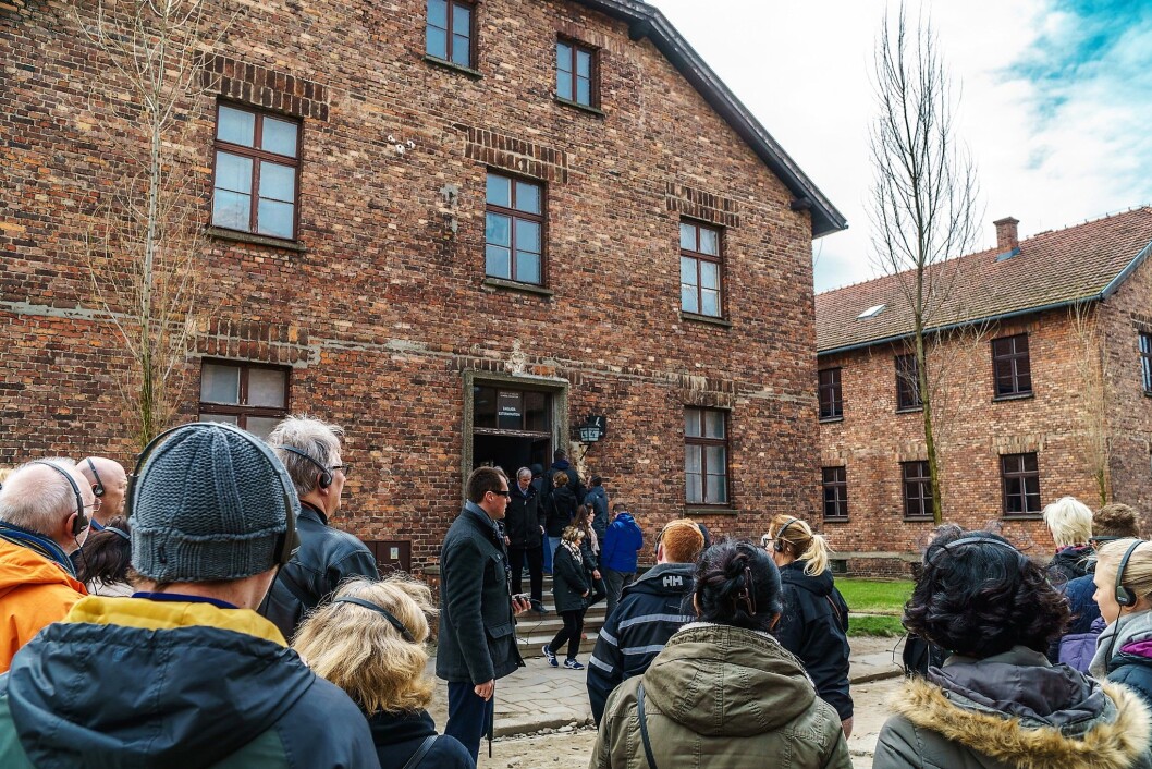 Samhold i klassen og i foreldregruppa er viktigere enn en dyre avslutningstur i tiende klasse, mener mange foreldre i Oslo. Illustrasjonsfoto: jechstra / Flickr Samhold i klassen og i foreldregruppa er viktigere enn en dyre avslutningstur i tiende klasse, mener mange foreldre i Oslo. Illustrasjonsfoto: jechstra / Flickr