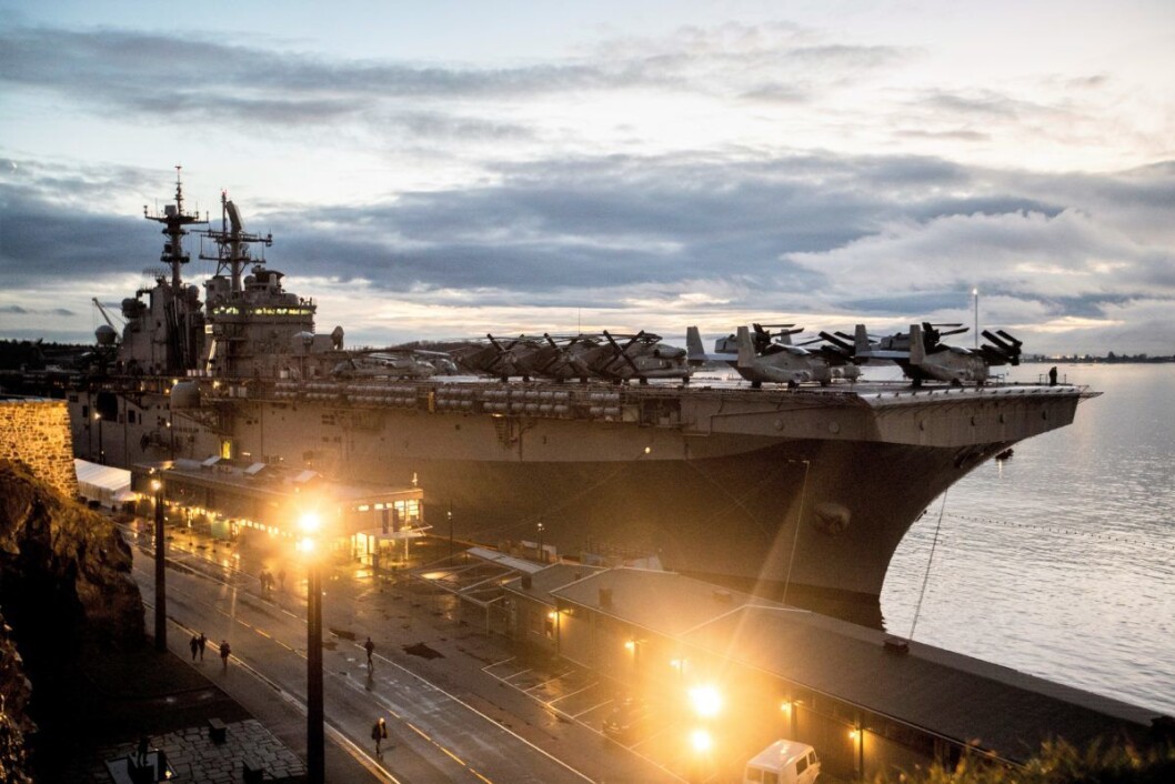 USS Iwo Jima ligger til kai ved Akershus festning med helikoptere på dekk. Foto: Vidar Ruud / NTB scanpix USS Iwo Jima ligger til kai ved Akershus festning med helikoptere på dekk. Foto: Vidar Ruud / NTB scanpix