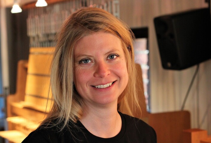 Klokkenist Laura Marie Rueslåtten spiller julemelodiene osloborgerne har valgt. Foto: André Kjernsli Klokkenist Laura Marie Rueslåtten spiller julemelodiene osloborgerne har valgt. Foto: André Kjernsli