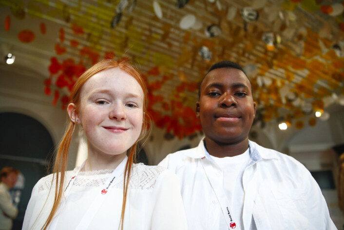 Vilja Lande (t.v.) og Abdullah Ouro Agouda fra Sagene skole på Redd Barnas Fredsprisfest på Nobels Fredssenter. Foto: Terje Pedersen / NTB scanpix Vilja Lande (t.v.) og Abdullah Ouro Agouda fra Sagene skole på Redd Barnas Fredsprisfest på Nobels Fredssenter. Foto: Terje Pedersen / NTB scanpix