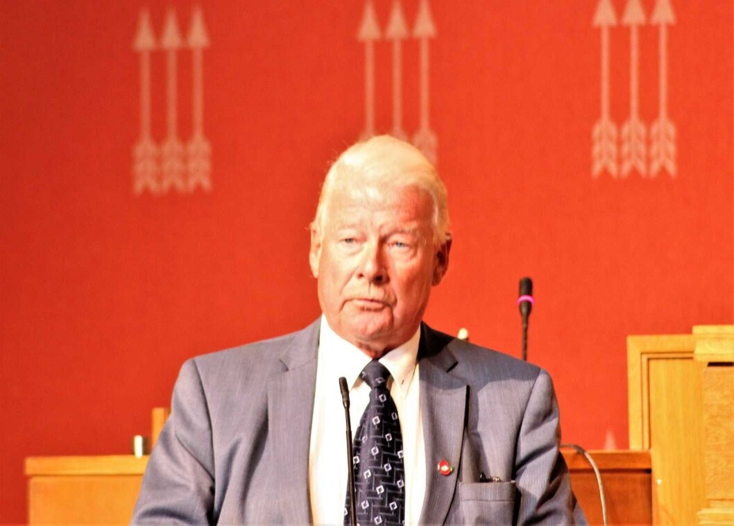 Carl I. Hagen mener elbilene må betale full avgift i bomringen, akkurat som andre biler. Foto: André Kjernsli Carl I. Hagen mener elbilene må betale full avgift i bomringen, akkurat som andre biler. Foto: André Kjernsli