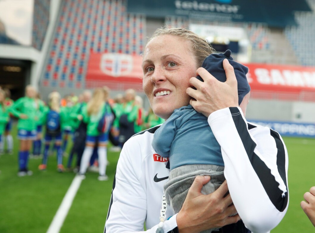 Vålerenga-profil Isabell Herlovsen truer med å legge opp om ikke klubben lar henne si op kontrakten med osloklubben lar henne finne seg en ny klubb.
Foto: Terje Pedersen / NTB scanpix Vålerenga-profil Isabell Herlovsen truer med å legge opp om ikke klubben lar henne si op kontrakten med osloklubben lar henne finne seg en ny klubb.
Foto: Terje Pedersen / NTB scanpix