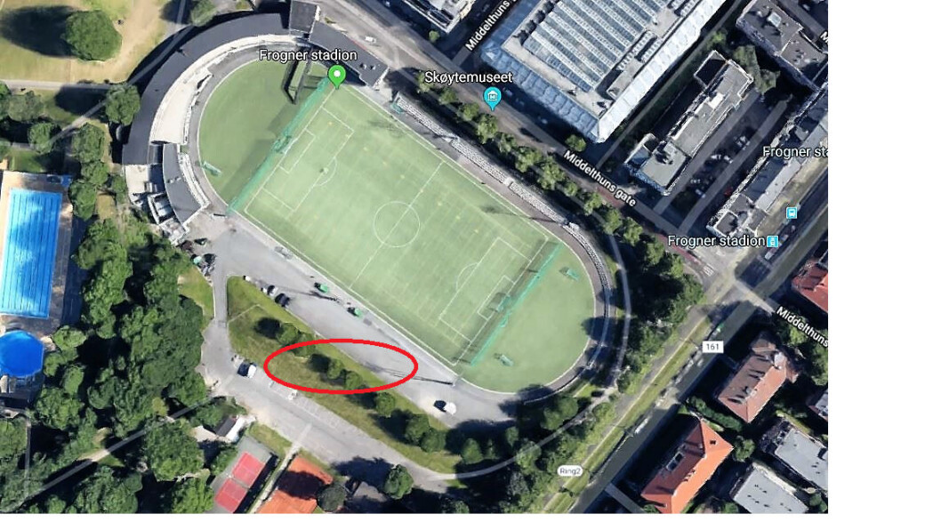 Omtrent i den røde sirkelen er det aktuelt å bygge en underjordisk flerbrukshall for Majorstuen. Foto: Google Maps Omtrent i den røde sirkelen er det aktuelt å bygge en underjordisk flerbrukshall for Majorstuen. Foto: Google Maps
