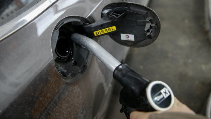 Folk på Oslo vest kjøper stadig flere elbiler og bensin- og dieselsalget i området stuper. Foto: Terje Pedersen / NTB scanpix Folk på Oslo vest kjøper stadig flere elbiler og bensin- og dieselsalget i området stuper. Foto: Terje Pedersen / NTB scanpix