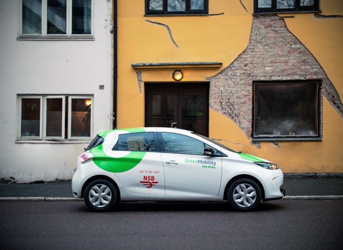 Du kan parkere innenfor ring 3, på alle offentlige parkeringsplasser som ikke har tidsbegrensning, deriblant beboerparkering, samt på flere andre parkeringsplasser. Foto. NSB Du kan parkere innenfor ring 3, på alle offentlige parkeringsplasser som ikke har tidsbegrensning, deriblant beboerparkering, samt på flere andre parkeringsplasser. Foto. NSB
