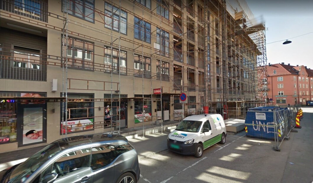 Det var på en bingo i Konghellegata at mannen forsøkte å rane til seg penger med en flaske. Foto: Google maps Det var på en bingo i Konghellegata at mannen forsøkte å rane til seg penger med en flaske. Foto: Google maps