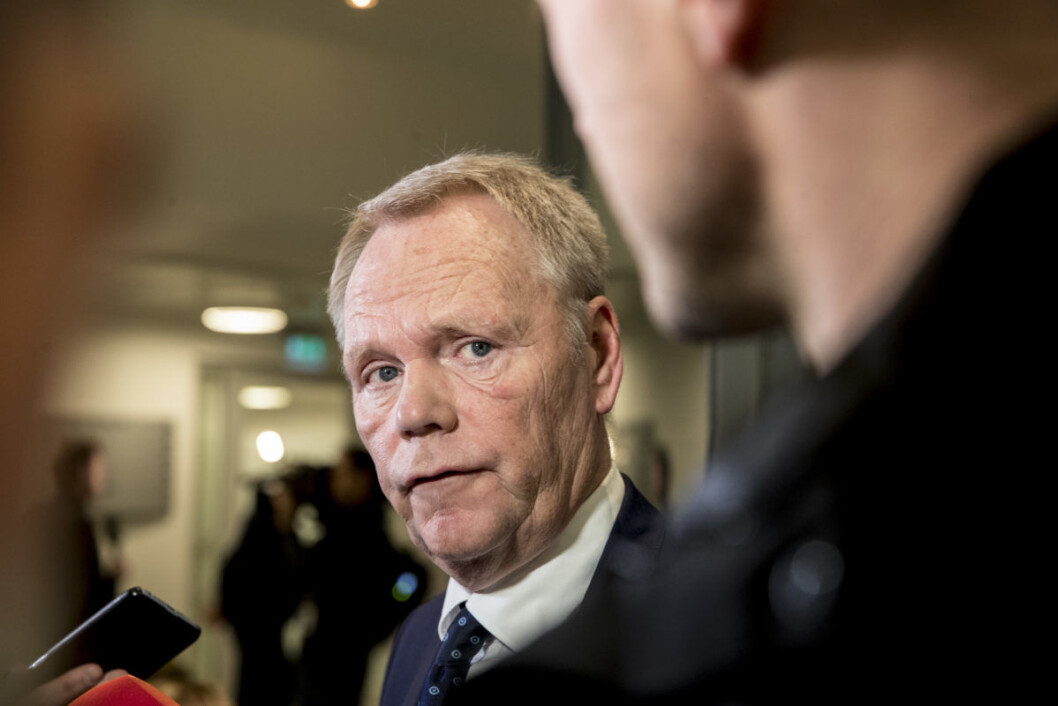 Ola Lunde forsvarer for den 20 år gamle russeren som er terrorsiktet etter knivangrepet på en kvinne i en Kiwi-butikk i Oslo, fremstilles for varetektsfengsling i Oslo tingrett. Foto: Vidar Ruud / NTB scanpix Ola Lunde forsvarer for den 20 år gamle russeren som er terrorsiktet etter knivangrepet på en kvinne i en Kiwi-butikk i Oslo, fremstilles for varetektsfengsling i Oslo tingrett. Foto: Vidar Ruud / NTB scanpix