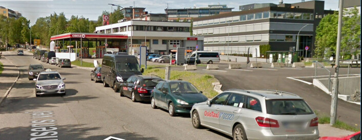 Her ved Circle K-stasjonen i Nils Hansens vei ble gjerningsmannen pågrepet. Foto: Google Street View Her ved Circle K-stasjonen i Nils Hansens vei ble gjerningsmannen pågrepet. Foto: Google Street View