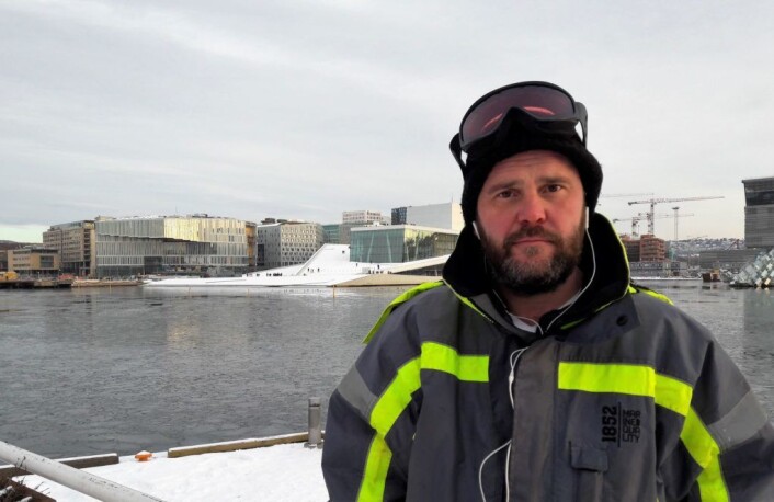 Tre gager i uka samler Andreas Brandvoll pirater og reiser ut for å rydde langs strendene. Foto: Anders Høilund Tre gager i uka samler Andreas Brandvoll pirater og reiser ut for å rydde langs strendene. Foto: Anders Høilund
