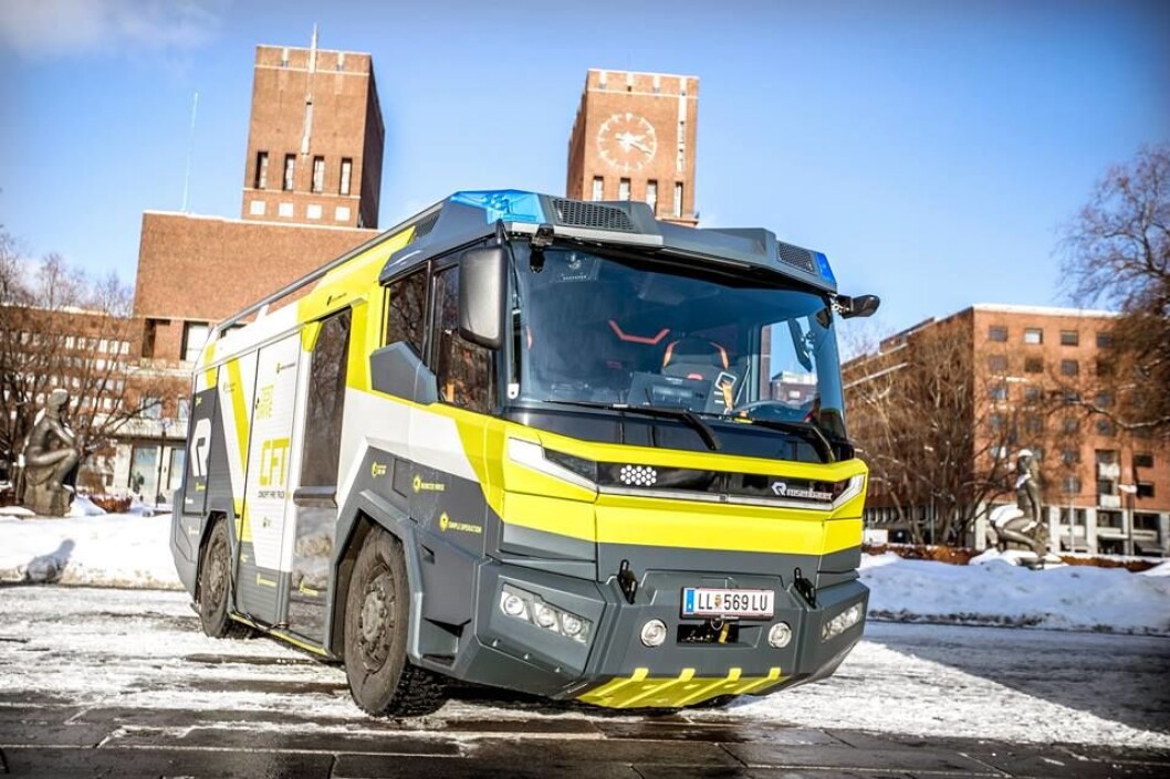 � Den største forskjellen på den elektriske brannbilen og de tradisjonelle brannbilene er at den nye konseptbrannbilen er bygget som brannbil - helt fra starten, opplyser brannvesenet. Foto: Oslo brann- og redningsetat � Den største forskjellen på den elektriske brannbilen og de tradisjonelle brannbilene er at den nye konseptbrannbilen er bygget som brannbil - helt fra starten, opplyser brannvesenet. Foto: Oslo brann- og redningsetat