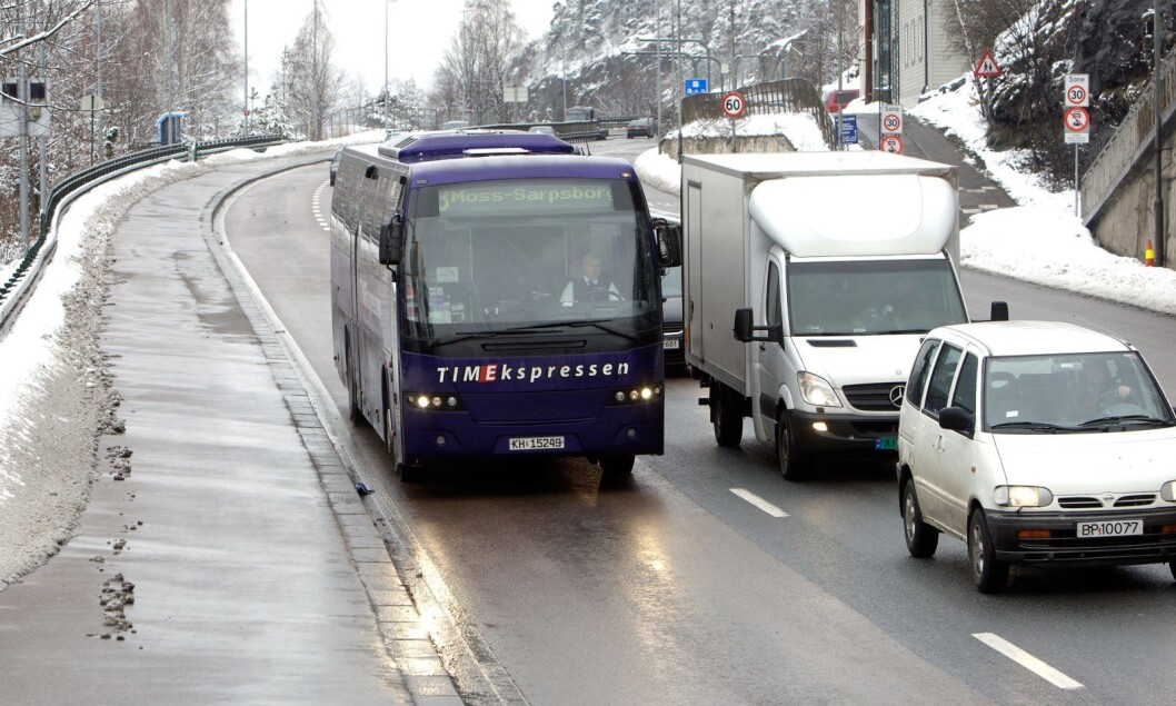 Ifølge trafikkreglene er det tillatt for syklister å bruke kollektivfeltet. En syklist som fikk bot av politiet for å gjøre nettopp dette, har gått til retten etter å ha nektet å betale boten. Illustrasjonsfoto: Morten Holm / NTB scanpix Ifølge trafikkreglene er det tillatt for syklister å bruke kollektivfeltet. En syklist som fikk bot av politiet for å gjøre nettopp dette, har gått til retten etter å ha nektet å betale boten. Illustrasjonsfoto: Morten Holm / NTB scanpix