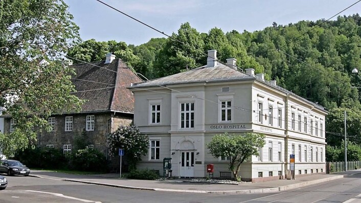 Oslo hospital i Gamlebyen. Til venstre Gråsteinsbygningen, oppført 1737-39. Til høyre Damehjemmet, oppført 1888. Foto: Mahlum / Wikimedia Commons Oslo hospital i Gamlebyen. Til venstre Gråsteinsbygningen, oppført 1737-39. Til høyre Damehjemmet, oppført 1888. Foto: Mahlum / Wikimedia Commons