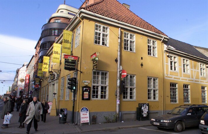 � Stortorv finnes i mange norske byer, og gjestgiveri er en helt ordinær betegnelse for serveringsvirksomhet, argumenterte Hamar-restaurantens advokat, Terje L. Michaelsen, som svar på søksmålet fra Olav Thon. Foto: Morten Holm / scanpix � Stortorv finnes i mange norske byer, og gjestgiveri er en helt ordinær betegnelse for serveringsvirksomhet, argumenterte Hamar-restaurantens advokat, Terje L. Michaelsen, som svar på søksmålet fra Olav Thon. Foto: Morten Holm / scanpix