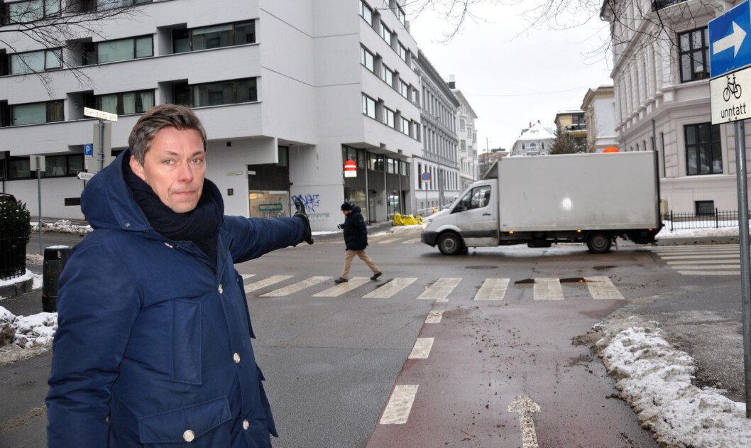 — Trafikkmålingene viser at det var feil å legge deler av en av byrutene for sykkel til Eilert Sundts gate, sier beboer og medlem av Frogner Høyre, Stian Krosby. Foto: Arnsten Linstad — Trafikkmålingene viser at det var feil å legge deler av en av byrutene for sykkel til Eilert Sundts gate, sier beboer og medlem av Frogner Høyre, Stian Krosby. Foto: Arnsten Linstad
