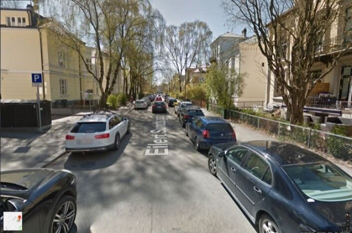 Bildet viser Eilert Sundts gate før sykkelvei ble opprettet. Foto: Google maps Bildet viser Eilert Sundts gate før sykkelvei ble opprettet. Foto: Google maps