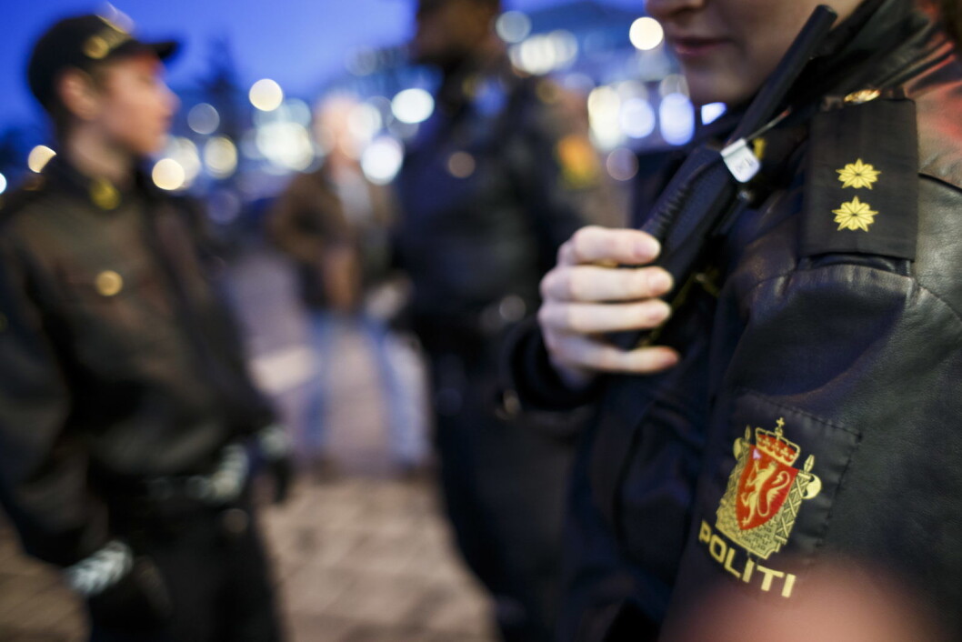 Politiet søkte etter mannen som ranet Easy i Thereses gate. Ved sjutiden tirsdag morgen ble søket innstilt, men arbeidet med å finne ransmannen fortsetter. � Vi har flere spor, opplyser politiet.
Foto: Heiko Junge / NTB scanpix Politiet søkte etter mannen som ranet Easy i Thereses gate. Ved sjutiden tirsdag morgen ble søket innstilt, men arbeidet med å finne ransmannen fortsetter. � Vi har flere spor, opplyser politiet.
Foto: Heiko Junge / NTB scanpix