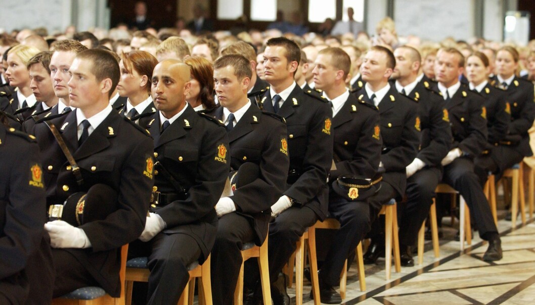 188 studenter uteksaminert fra Politihøyskolen under en seremoni i Oslo Rådhus. Foto: Heiko Junge / Scanpix