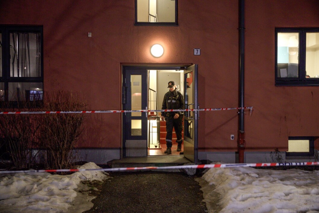 Mannen ble funnet i en trappeoppgang på Torshov i Oslo tirsdag kveld. Foto: Vidar Ruud / NTB scanpix Mannen ble funnet i en trappeoppgang på Torshov i Oslo tirsdag kveld. Foto: Vidar Ruud / NTB scanpix