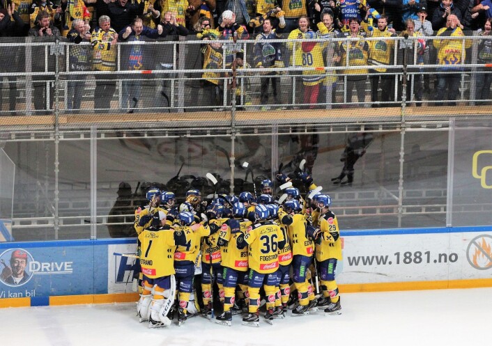 Storhamar kunne til slutt juble for seieren. Foto: André Kjernsli Storhamar kunne til slutt juble for seieren. Foto: André Kjernsli