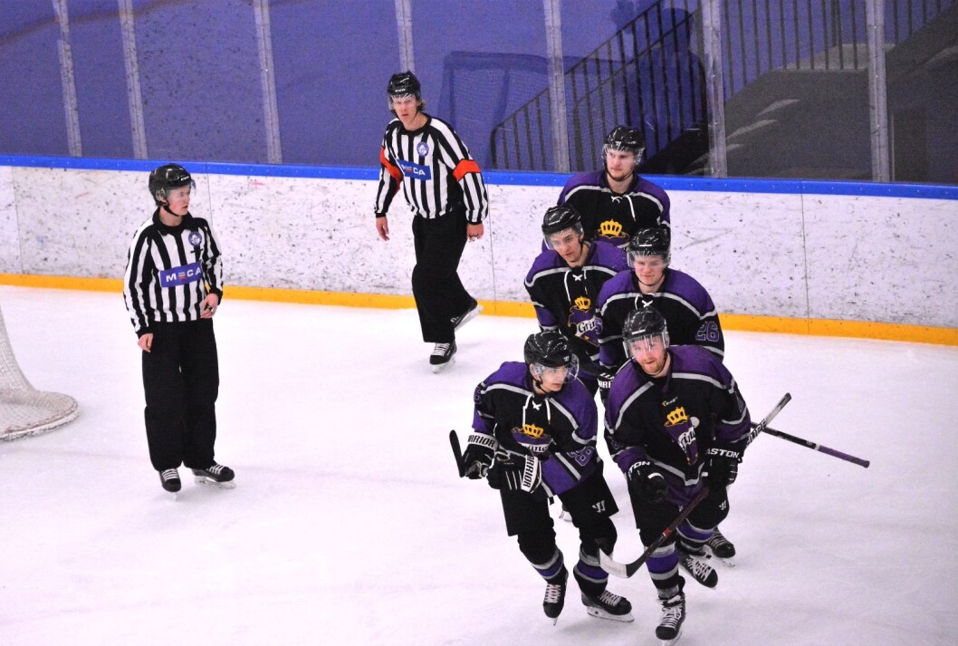 Grüner-toget har full fart mot opprykk til Get-ligaen i ishockey. Nå får de også spille vårens kvalik-kamper hjemme i Grüner ishall. Foto: Christian Boger Grüner-toget har full fart mot opprykk til Get-ligaen i ishockey. Nå får de også spille vårens kvalik-kamper hjemme i Grüner ishall. Foto: Christian Boger