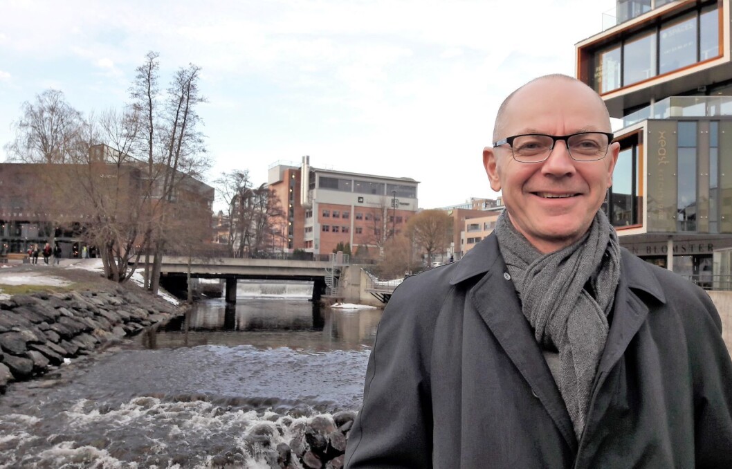 Sindre Langaas i NIVA arrangerer populærvitenskapelige foredrag om Akerselvas helsetilstand. Foto: Anders Høilund Sindre Langaas i NIVA arrangerer populærvitenskapelige foredrag om Akerselvas helsetilstand. Foto: Anders Høilund