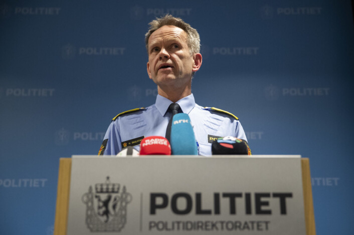 � Hvis folk er enda flinkere til å passe på passene sine, vil det bli mindre behov for å utstede pass. Det ville spare folk både bry og penger, sier politidirektør Håkon Skulstad, som også minner om at passet er et viktig dokument. Foto: Berit Roald / NTB scanpix � Hvis folk er enda flinkere til å passe på passene sine, vil det bli mindre behov for å utstede pass. Det ville spare folk både bry og penger, sier politidirektør Håkon Skulstad, som også minner om at passet er et viktig dokument. Foto: Berit Roald / NTB scanpix