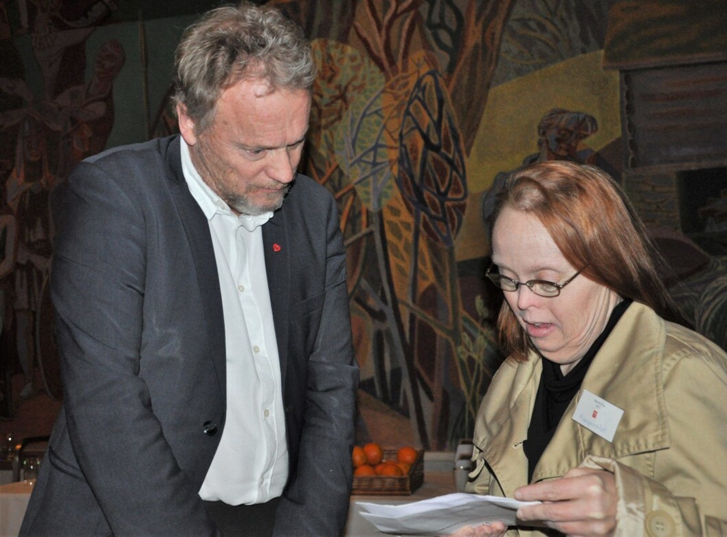 � Det er vi som skal takke deg, Marion. Og det er bare å beklage, sa byrådsleder Raymond Johansen (Ap). Foto: Arnsten Linstad � Det er vi som skal takke deg, Marion. Og det er bare å beklage, sa byrådsleder Raymond Johansen (Ap). Foto: Arnsten Linstad
