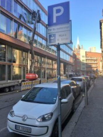 Ladeplasser i områder med stor etterspørsel får begrenset parkeringstid fremover. Makstiden blir tre timer mellom klokka 9 og 20. Foto: Vegard Velle Ladeplasser i områder med stor etterspørsel får begrenset parkeringstid fremover. Makstiden blir tre timer mellom klokka 9 og 20. Foto: Vegard Velle