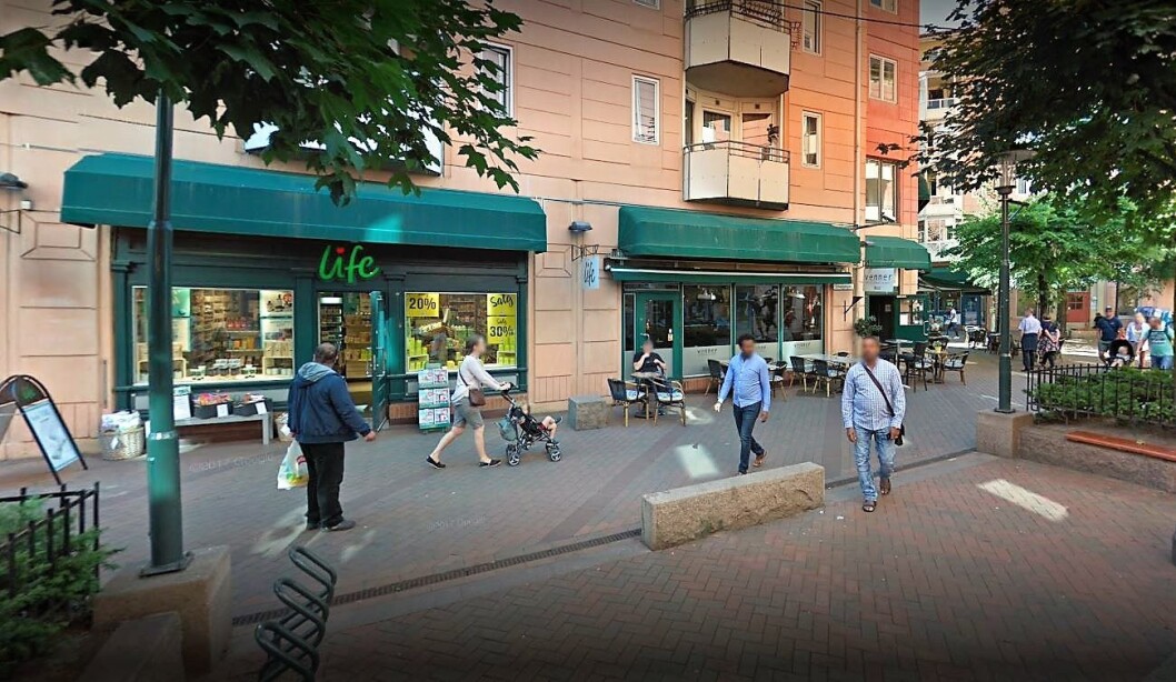 det var denne helsekostforretningen på Grønland som ble ranet av mann med samuraisverd. Foto: Google maps det var denne helsekostforretningen på Grønland som ble ranet av mann med samuraisverd. Foto: Google maps