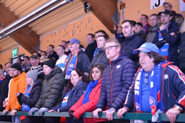 Vålerenga-fansen kunne glede seg over et nytt seriegull i Stjernehallen søndag kveld. Foto: Christian Boger Vålerenga-fansen kunne glede seg over et nytt seriegull i Stjernehallen søndag kveld. Foto: Christian Boger