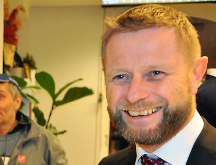 Helse- og omsorgsminister Bent Høie (H) har stilt seg bak planene til Helse Sør-Øst om å legge ned Ullevål sykehus. Men hevder nå han ikke legger prestisje i om det til slutt blir Ullevål eller Gaustad. Foto: Arnsten Linstad Helse- og omsorgsminister Bent Høie (H) har stilt seg bak planene til Helse Sør-Øst om å legge ned Ullevål sykehus. Men hevder nå han ikke legger prestisje i om det til slutt blir Ullevål eller Gaustad. Foto: Arnsten Linstad