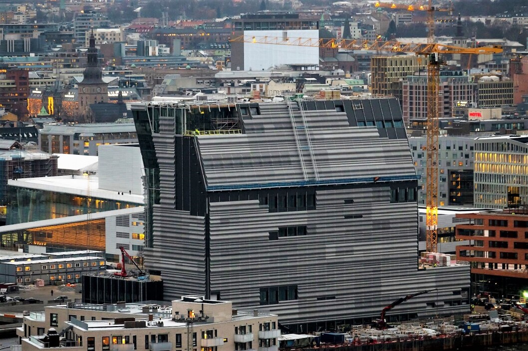 Det nye Munch-museet bak Operaen i Bjørvika i Oslo sett fra Ekeberg restauranten i november kulda. Foto: Heiko Junge / NTB scanpix Det nye Munch-museet bak Operaen i Bjørvika i Oslo sett fra Ekeberg restauranten i november kulda. Foto: Heiko Junge / NTB scanpix