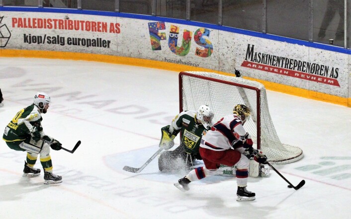 Martin Roymark jakter pa hat-trick, men her blir vinkelen for skrå. Foto: André Kjernsli Martin Roymark jakter pa hat-trick, men her blir vinkelen for skrå. Foto: André Kjernsli