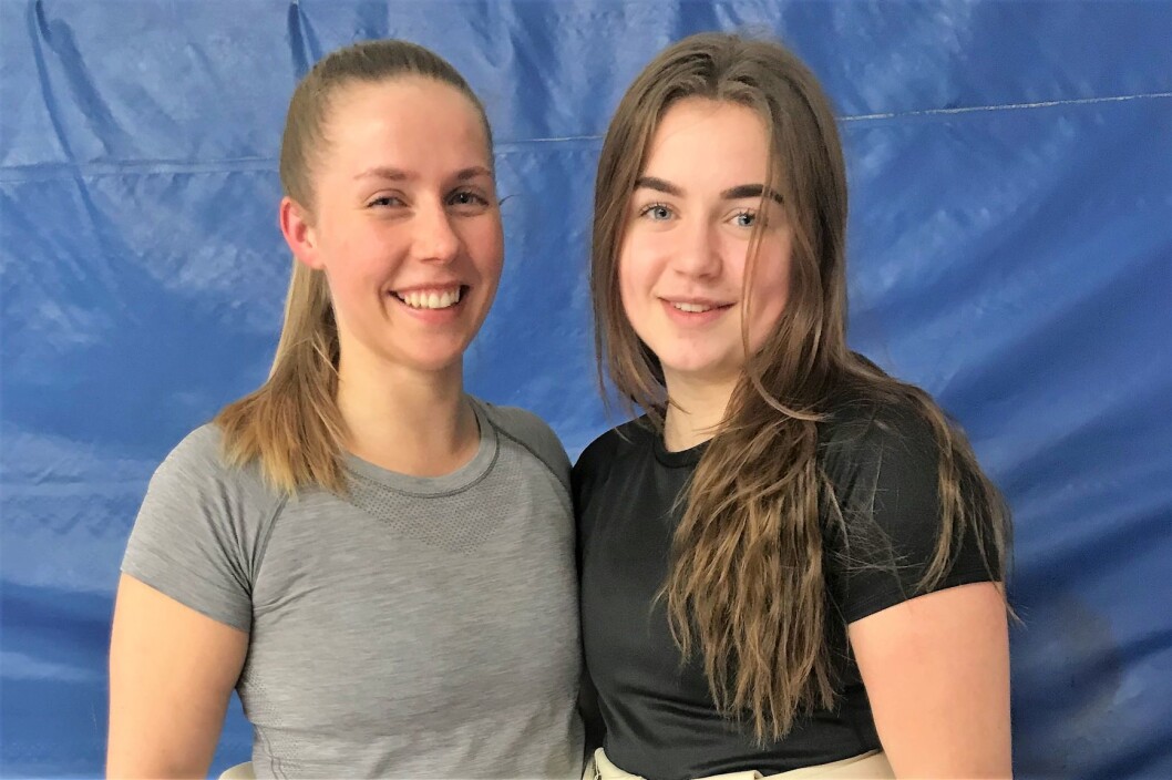 Marthe (til v.) gikk lei av amerikansk fotball, mens Marine drev med svømming før de begynte å satse på sumobryting. Foto: Tom Sandstad Marthe (til v.) gikk lei av amerikansk fotball, mens Marine drev med svømming før de begynte å satse på sumobryting. Foto: Tom Sandstad